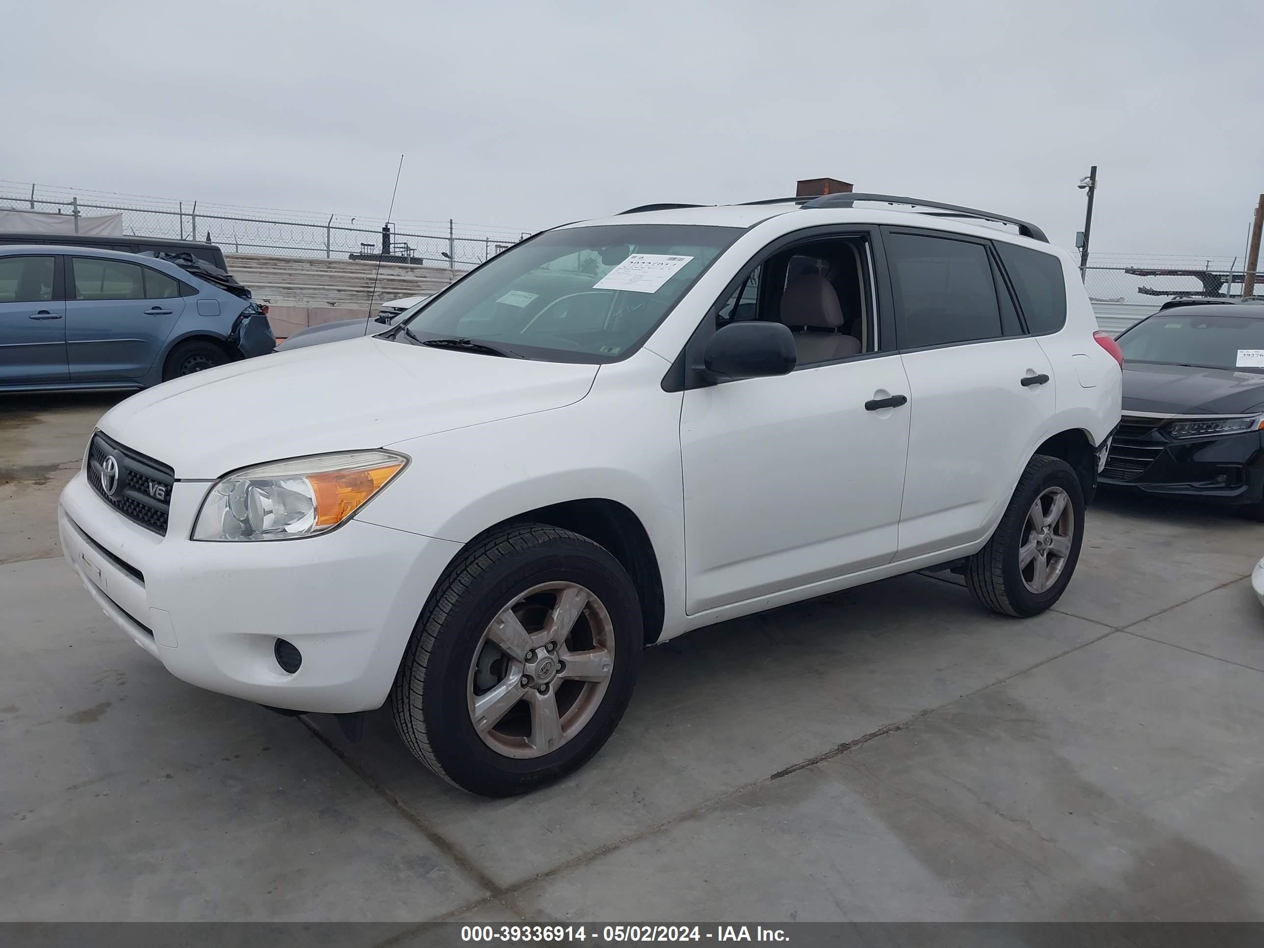 Photo 1 VIN: JTMZK33V086013429 - TOYOTA RAV 4 