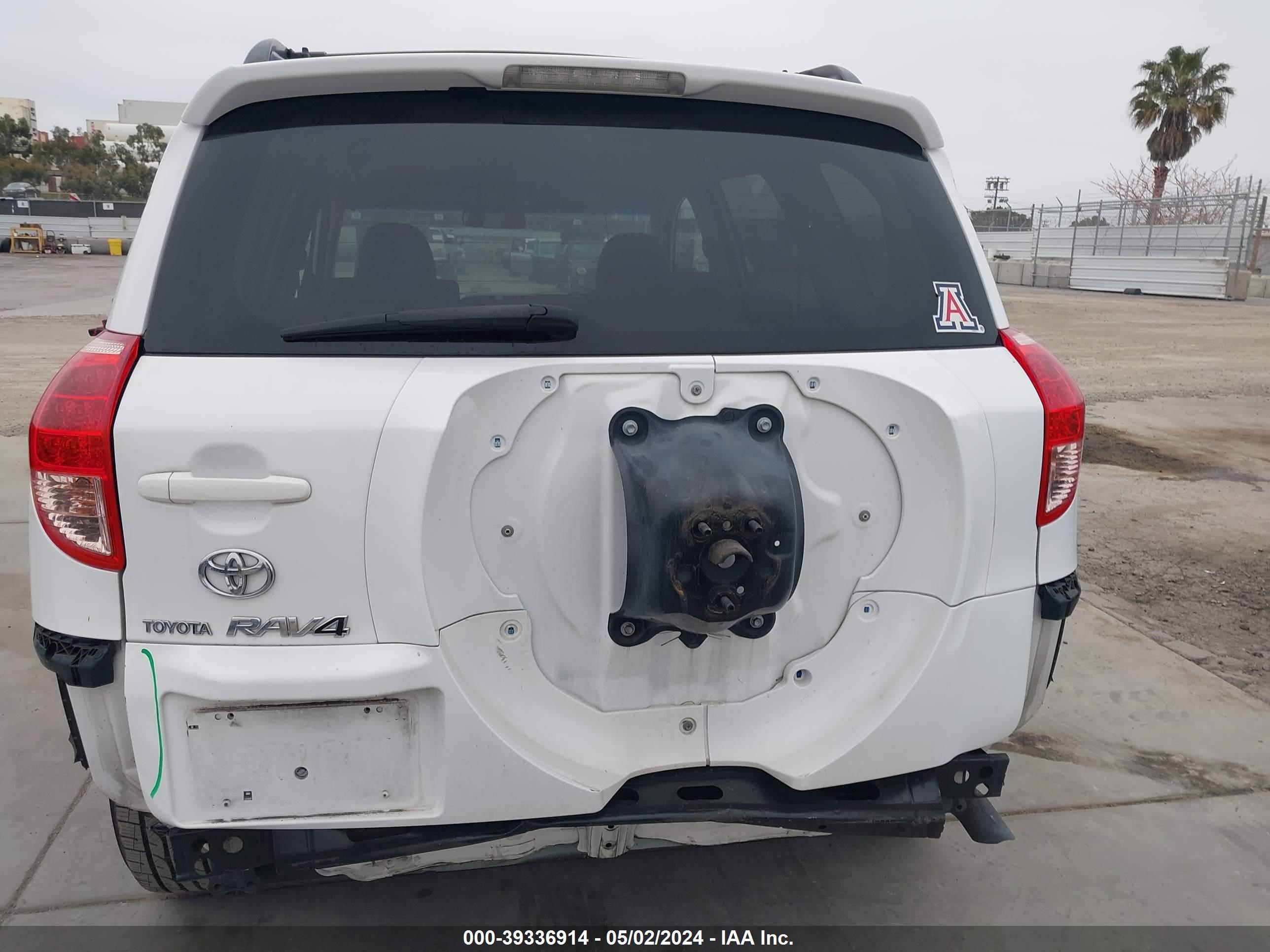 Photo 16 VIN: JTMZK33V086013429 - TOYOTA RAV 4 