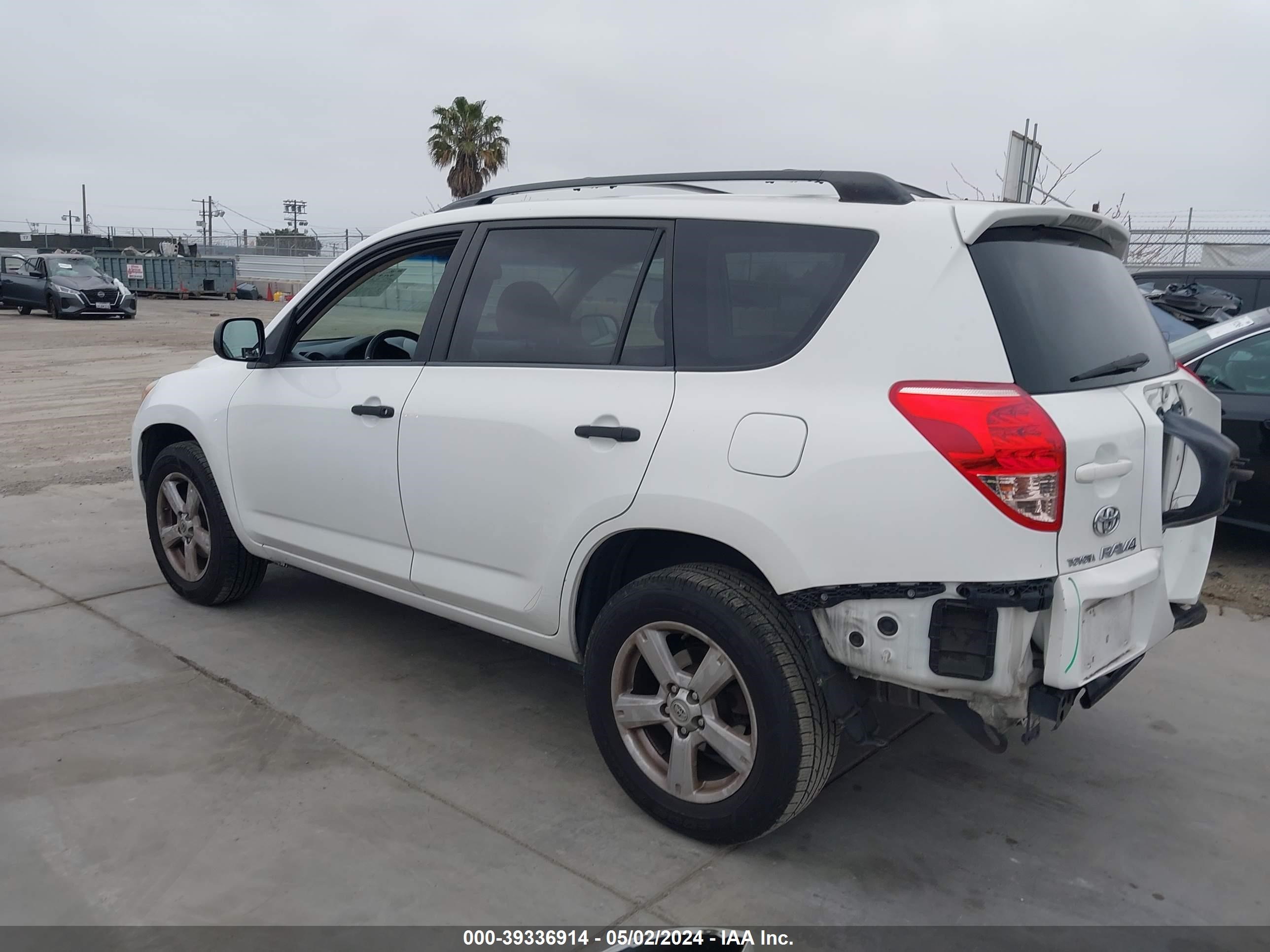 Photo 2 VIN: JTMZK33V086013429 - TOYOTA RAV 4 