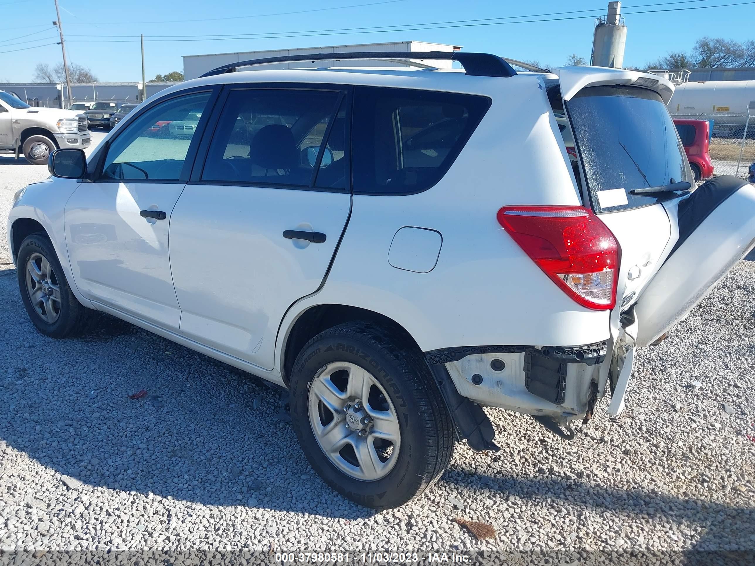 Photo 2 VIN: JTMZK33V265002905 - TOYOTA RAV 4 