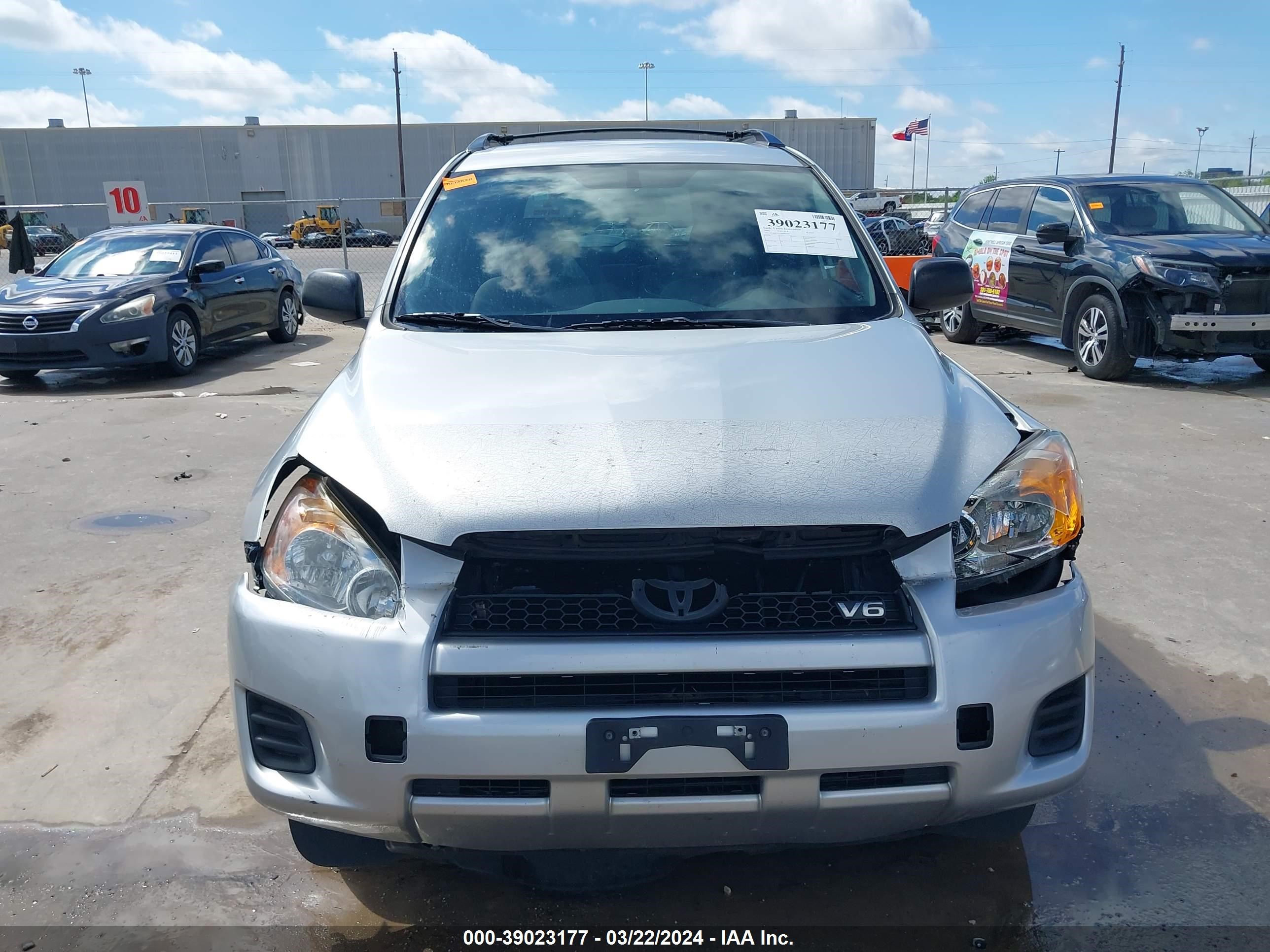 Photo 11 VIN: JTMZK33V59D000298 - TOYOTA RAV 4 