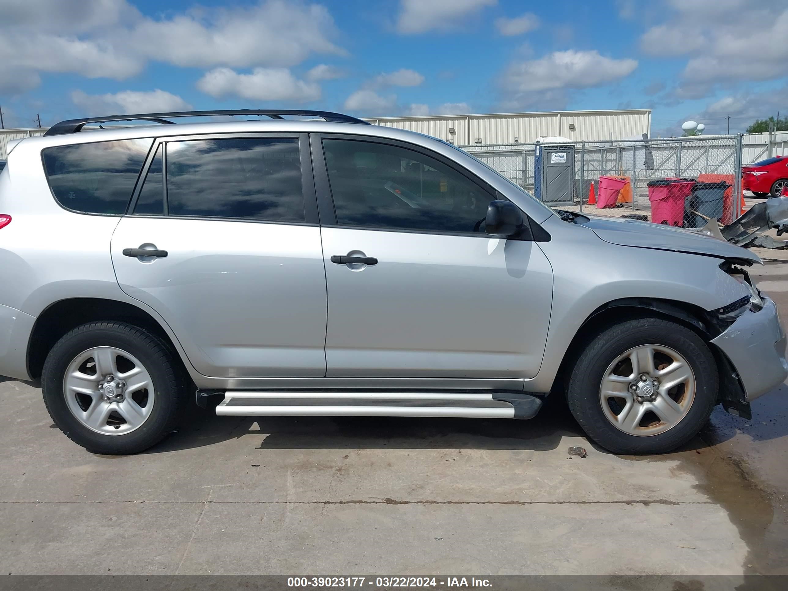 Photo 12 VIN: JTMZK33V59D000298 - TOYOTA RAV 4 