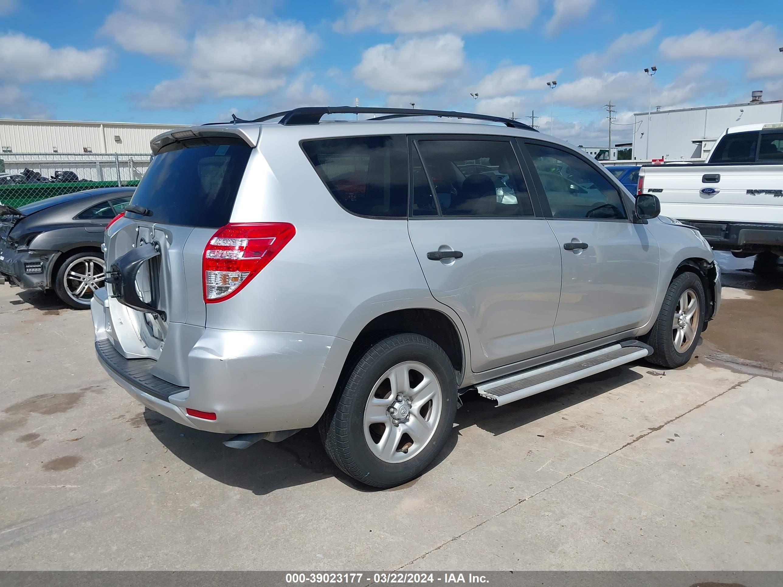 Photo 3 VIN: JTMZK33V59D000298 - TOYOTA RAV 4 