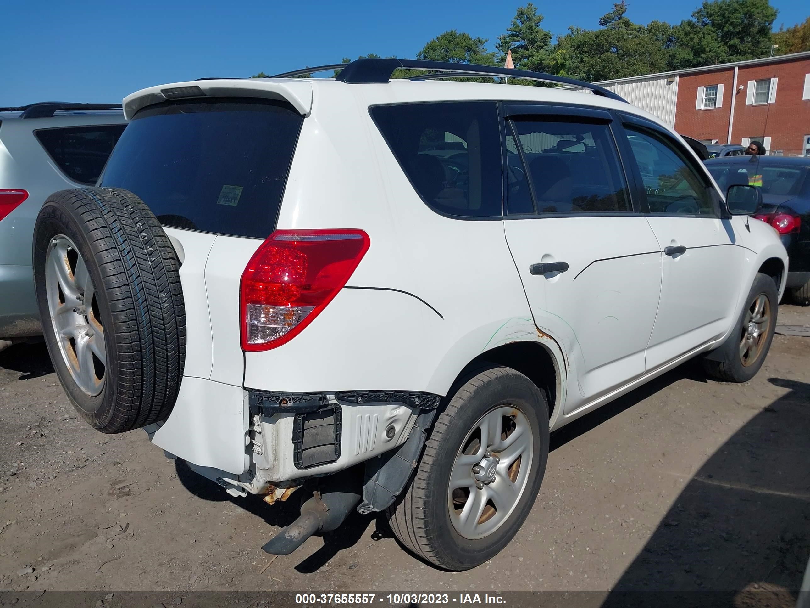 Photo 3 VIN: JTMZK33V965003386 - TOYOTA RAV 4 