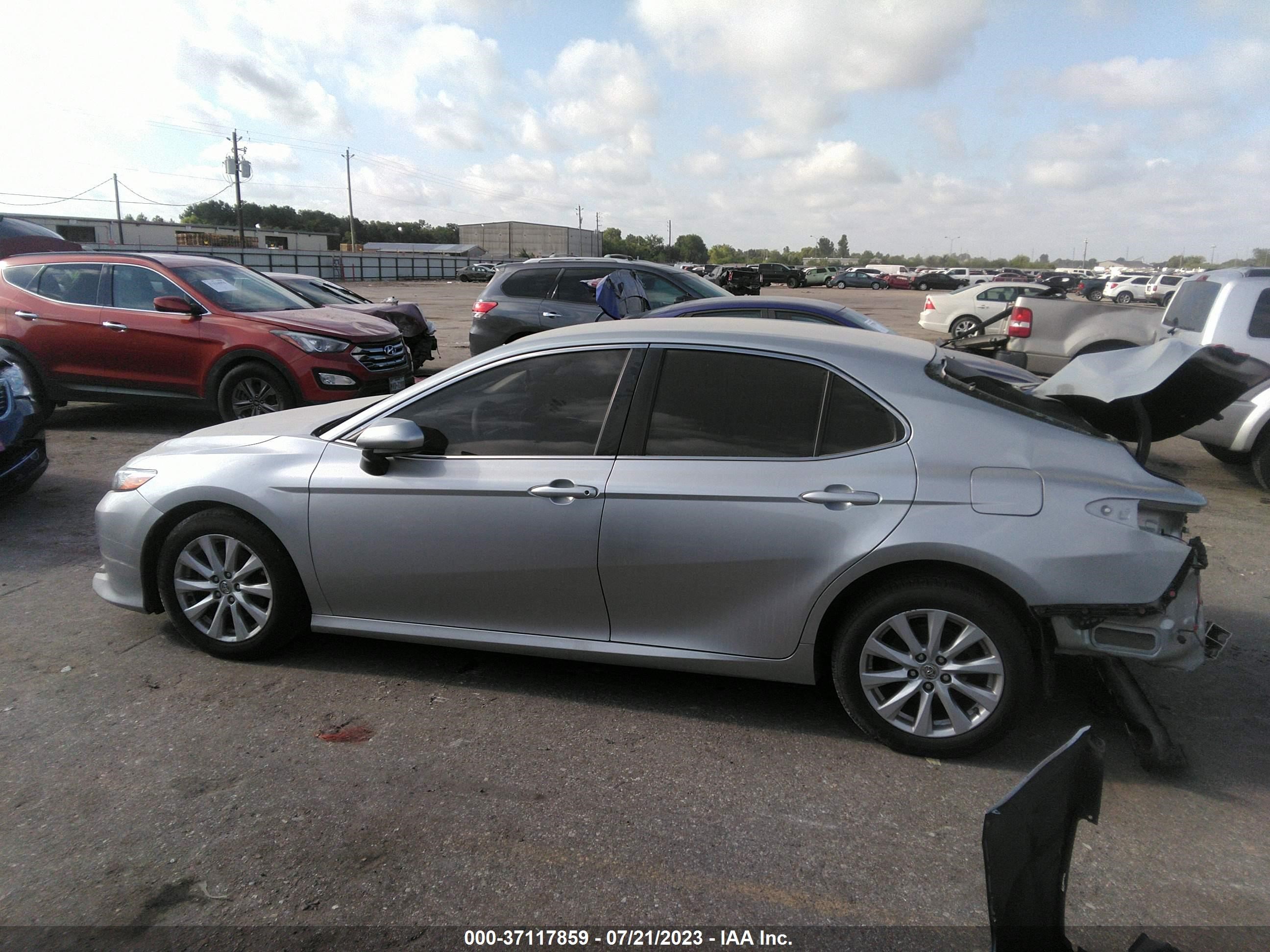 Photo 14 VIN: JTNB11HK0J3019208 - TOYOTA CAMRY 