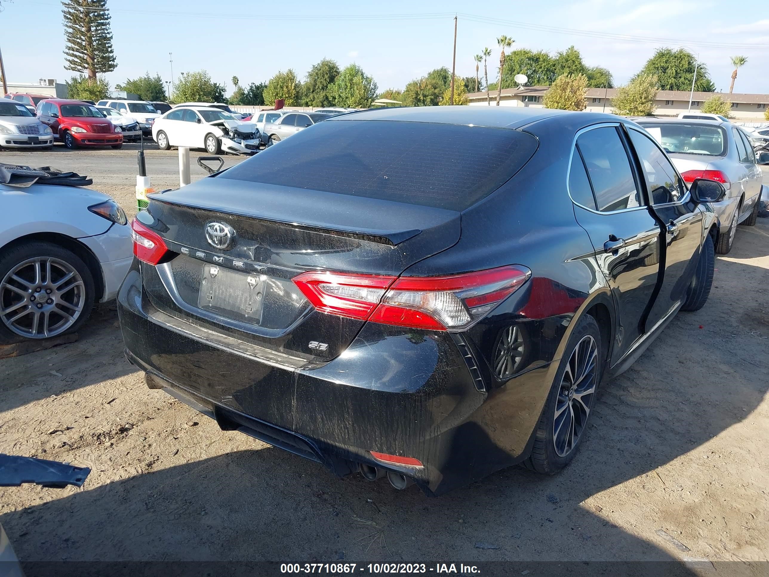 Photo 3 VIN: JTNB11HK0J3054587 - TOYOTA CAMRY 