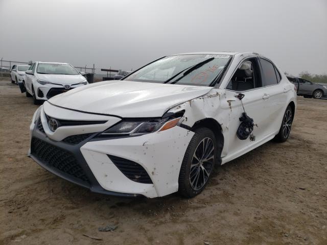 Photo 1 VIN: JTNB11HK1J3003180 - TOYOTA CAMRY L 