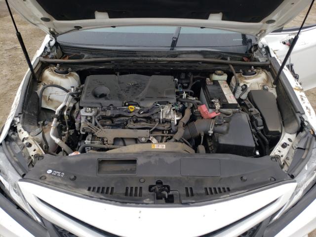 Photo 6 VIN: JTNB11HK1J3003180 - TOYOTA CAMRY L 