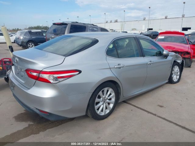 Photo 3 VIN: JTNB11HK1J3025468 - TOYOTA CAMRY 