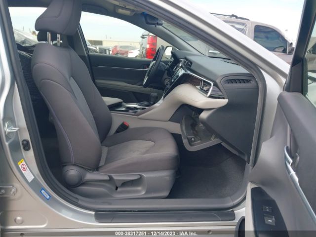 Photo 4 VIN: JTNB11HK1J3025468 - TOYOTA CAMRY 