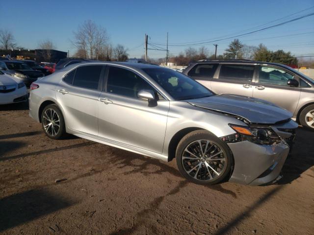 Photo 3 VIN: JTNB11HK1J3027530 - TOYOTA CAMRY L 