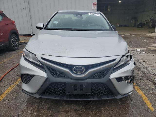 Photo 4 VIN: JTNB11HK1J3045073 - TOYOTA CAMRY 