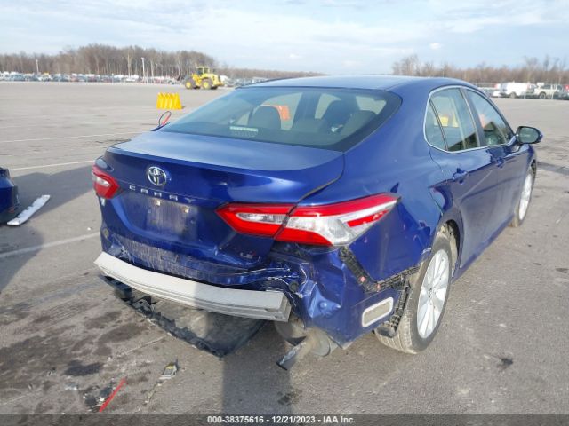 Photo 5 VIN: JTNB11HK1J3047213 - TOYOTA CAMRY 