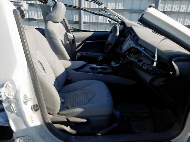 Photo 4 VIN: JTNB11HK1J3048572 - TOYOTA CAMRY L 