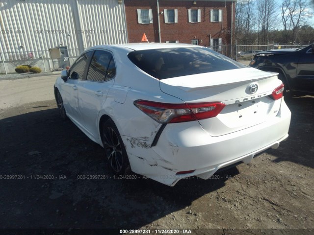 Photo 2 VIN: JTNB11HK1J3050452 - TOYOTA CAMRY 