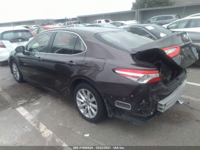 Photo 2 VIN: JTNB11HK1J3061743 - TOYOTA CAMRY 