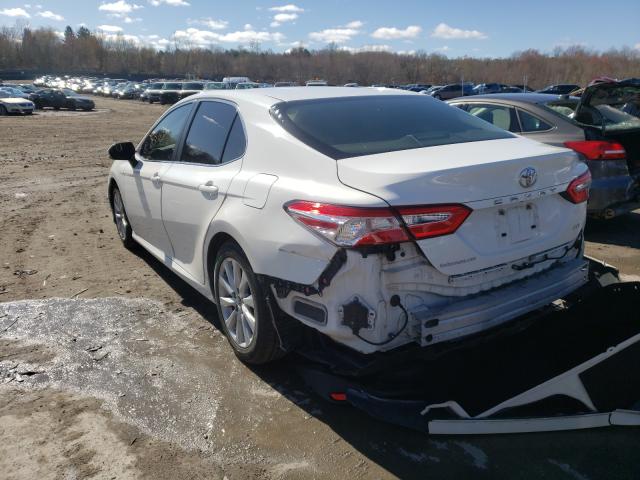 Photo 2 VIN: JTNB11HK2J3001230 - TOYOTA CAMRY L 