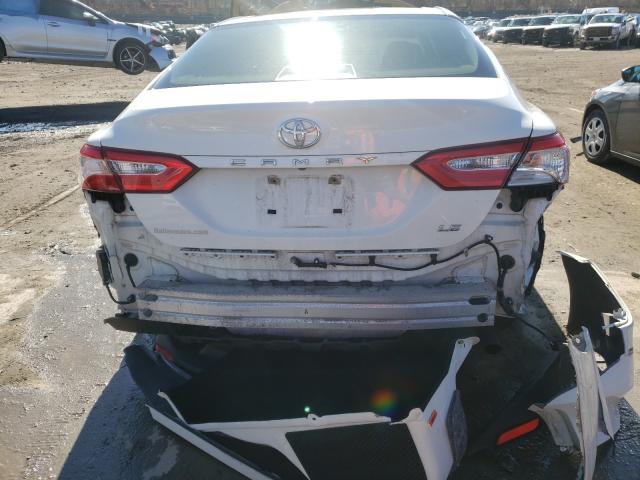 Photo 8 VIN: JTNB11HK2J3001230 - TOYOTA CAMRY L 