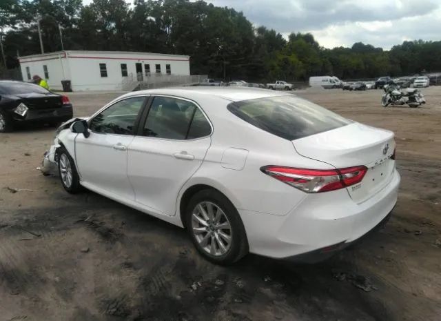 Photo 2 VIN: JTNB11HK2J3018299 - TOYOTA CAMRY 