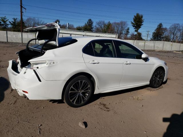 Photo 2 VIN: JTNB11HK2J3021851 - TOYOTA CAMRY L 