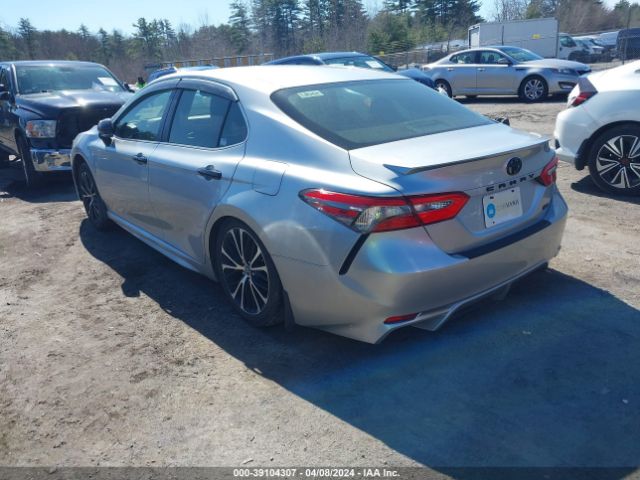 Photo 2 VIN: JTNB11HK2J3024247 - TOYOTA CAMRY 