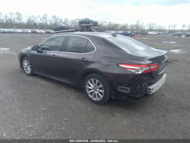 Photo 2 VIN: JTNB11HK2J3034874 - TOYOTA CAMRY 