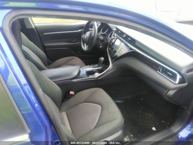 Photo 4 VIN: JTNB11HK2J3043073 - TOYOTA CAMRY 