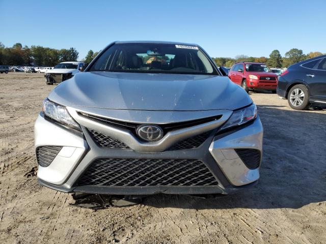 Photo 4 VIN: JTNB11HK2J3046992 - TOYOTA CAMRY 