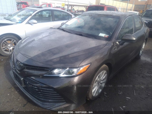 Photo 1 VIN: JTNB11HK2J3047835 - TOYOTA CAMRY 