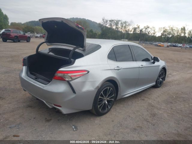 Photo 3 VIN: JTNB11HK3J3043843 - TOYOTA CAMRY 