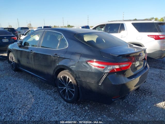 Photo 2 VIN: JTNB11HK3J3070444 - TOYOTA CAMRY 