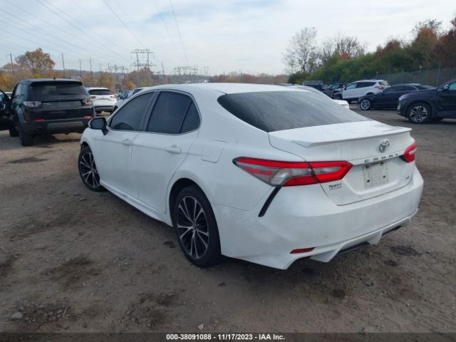 Photo 2 VIN: JTNB11HK4J3002573 - TOYOTA CAMRY 