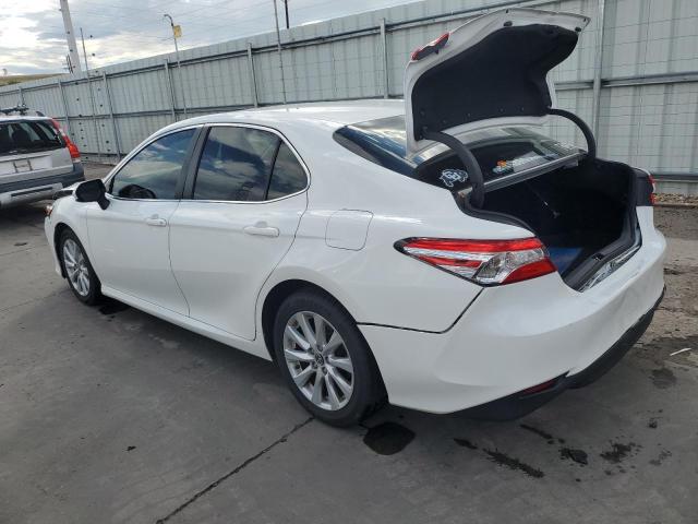 Photo 1 VIN: JTNB11HK4J3005697 - TOYOTA CAMRY L 