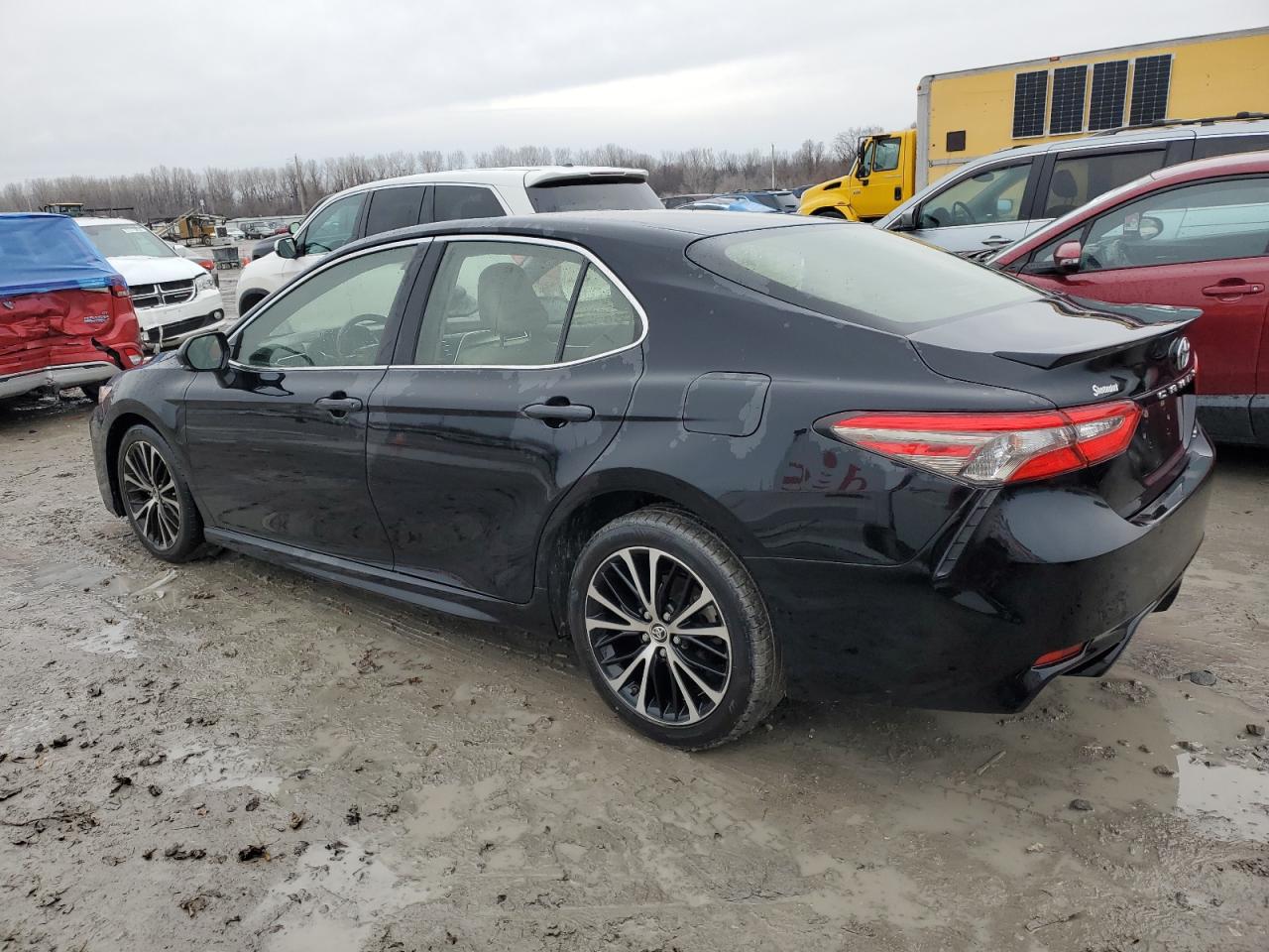 Photo 1 VIN: JTNB11HK4J3030275 - TOYOTA CAMRY 