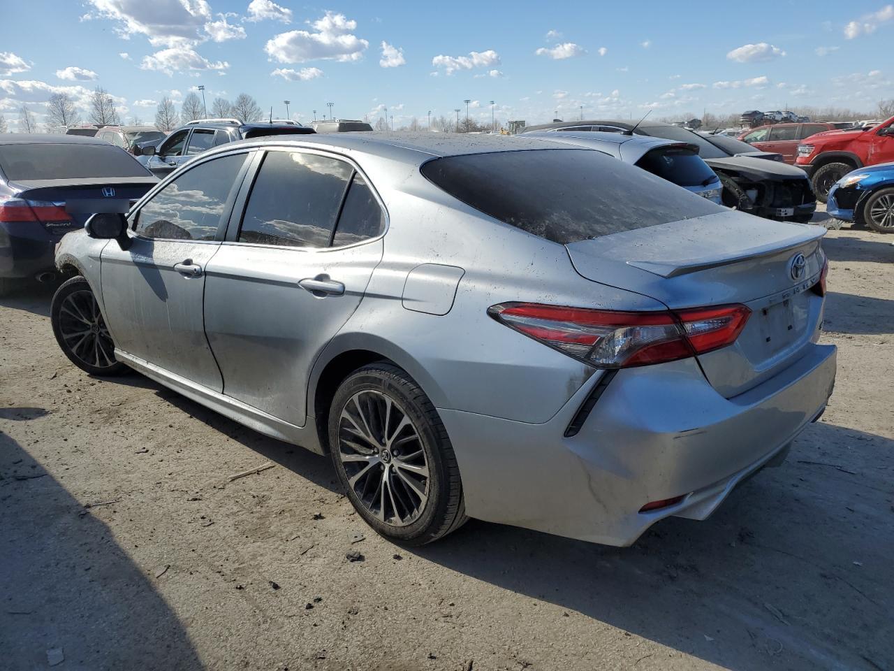 Photo 1 VIN: JTNB11HK5J3036618 - TOYOTA CAMRY 