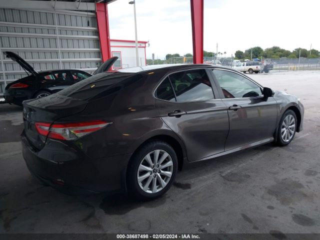 Photo 3 VIN: JTNB11HK5J3044475 - TOYOTA CAMRY 