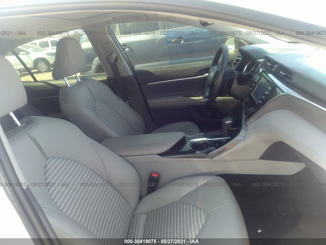 Photo 4 VIN: JTNB11HK5J3049756 - TOYOTA CAMRY 