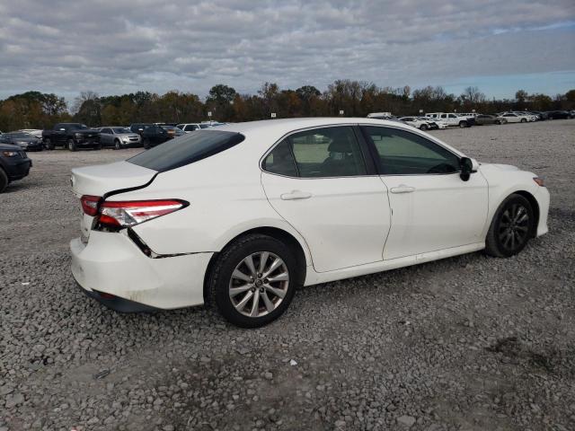 Photo 2 VIN: JTNB11HK5J3068131 - TOYOTA CAMRY L 