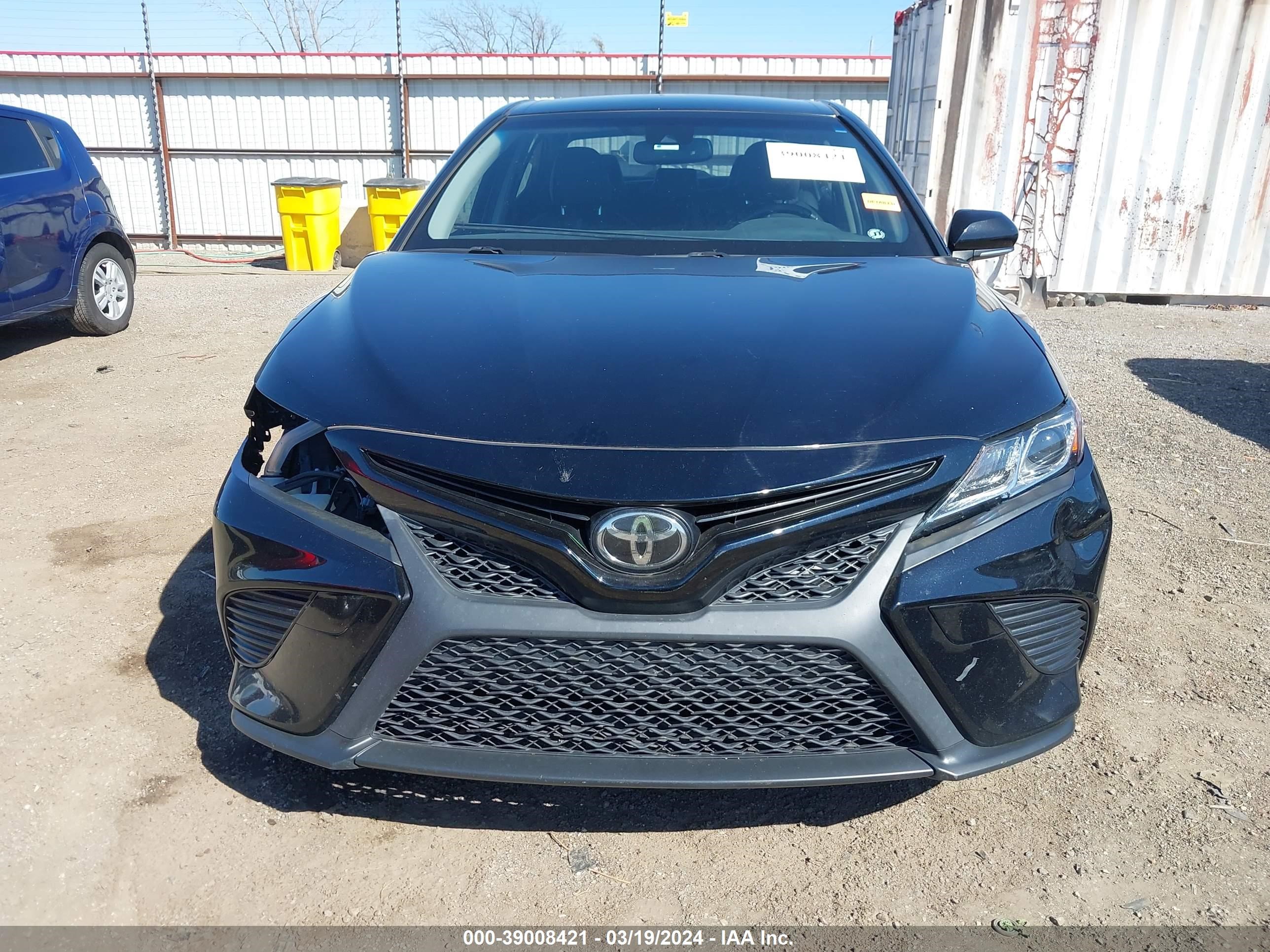 Photo 12 VIN: JTNB11HK6J3007967 - TOYOTA CAMRY 