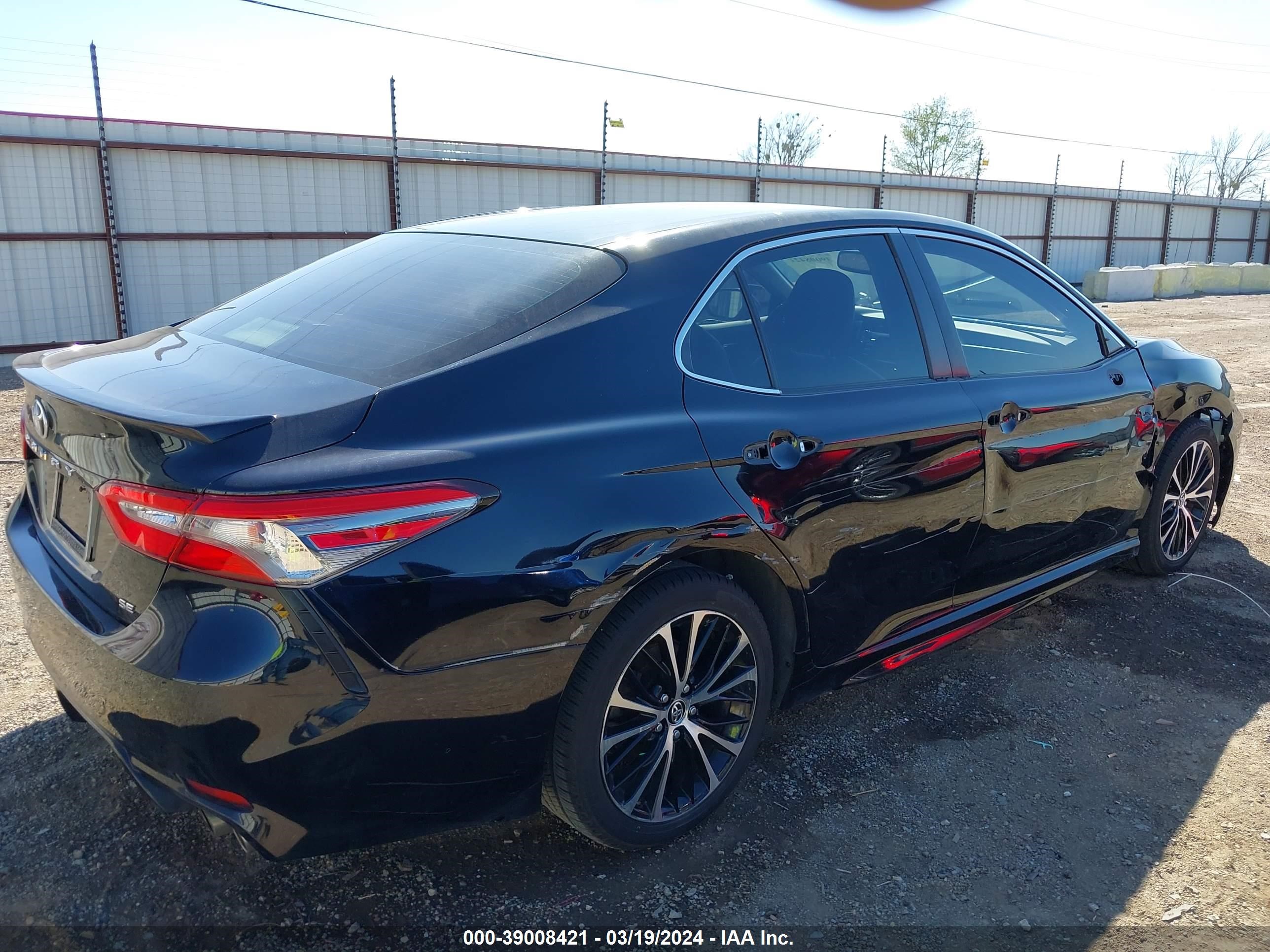 Photo 18 VIN: JTNB11HK6J3007967 - TOYOTA CAMRY 