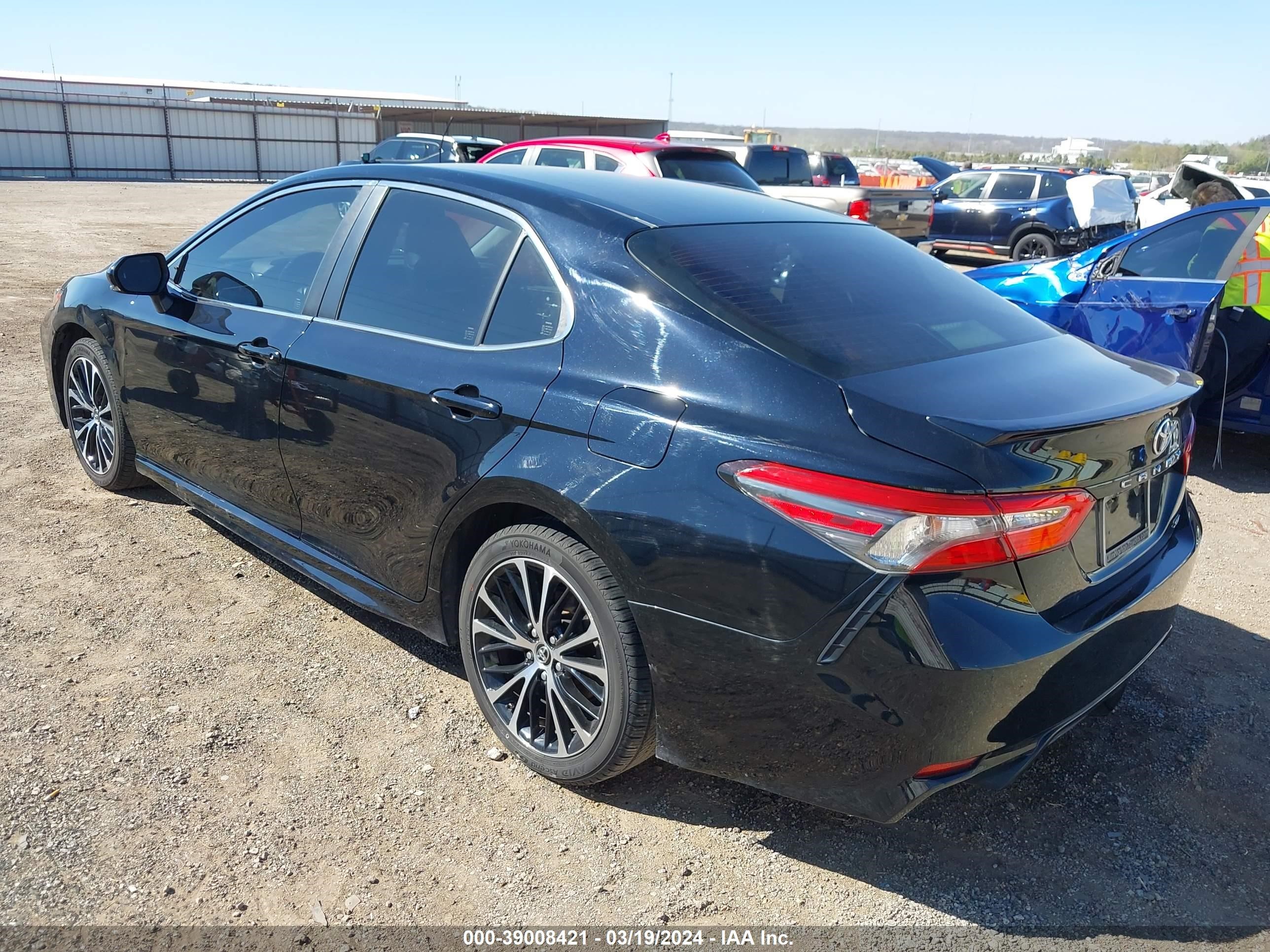 Photo 2 VIN: JTNB11HK6J3007967 - TOYOTA CAMRY 