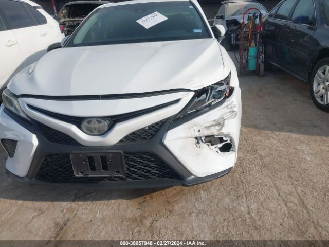 Photo 5 VIN: JTNB11HK6J3010366 - TOYOTA CAMRY 