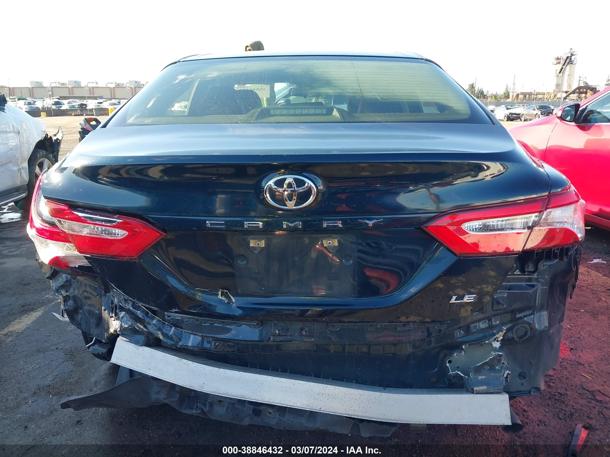 Photo 16 VIN: JTNB11HK6J3017544 - TOYOTA CAMRY 