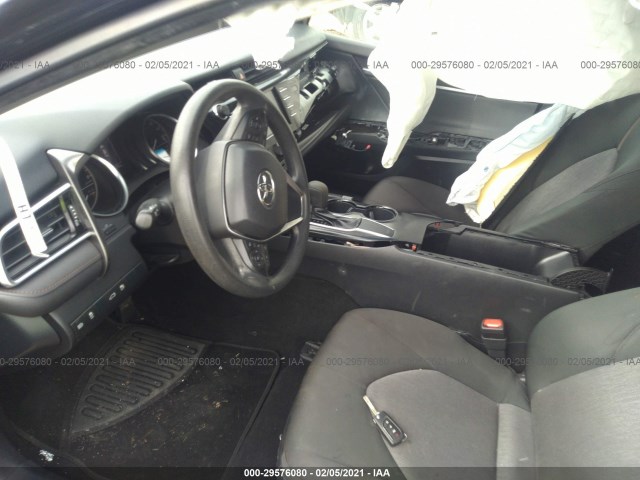 Photo 4 VIN: JTNB11HK6J3021044 - TOYOTA CAMRY 