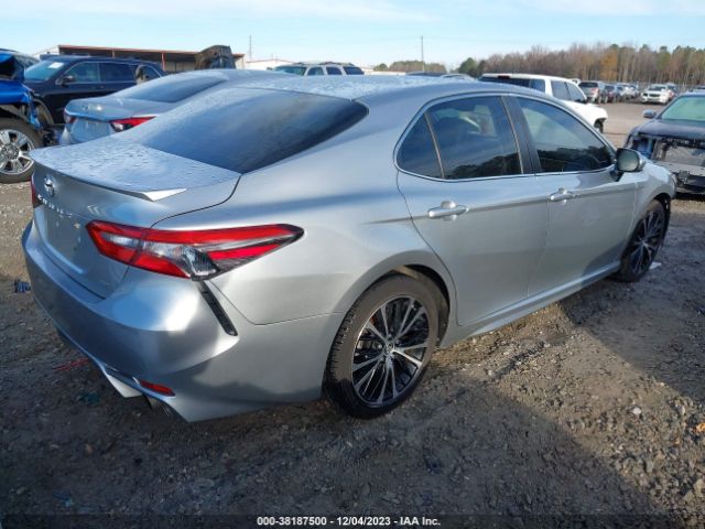 Photo 3 VIN: JTNB11HK6J3021240 - TOYOTA CAMRY 