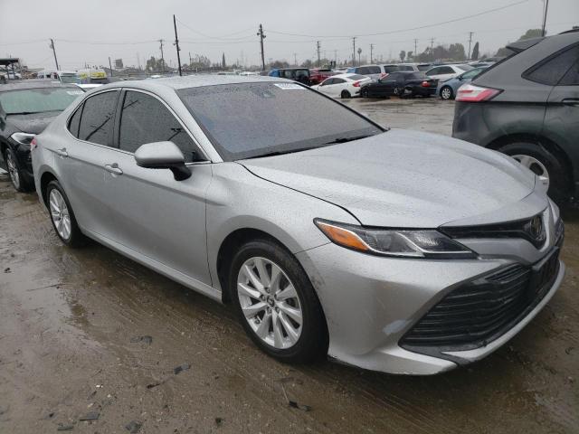 Photo 3 VIN: JTNB11HK6J3033811 - TOYOTA CAMRY L 