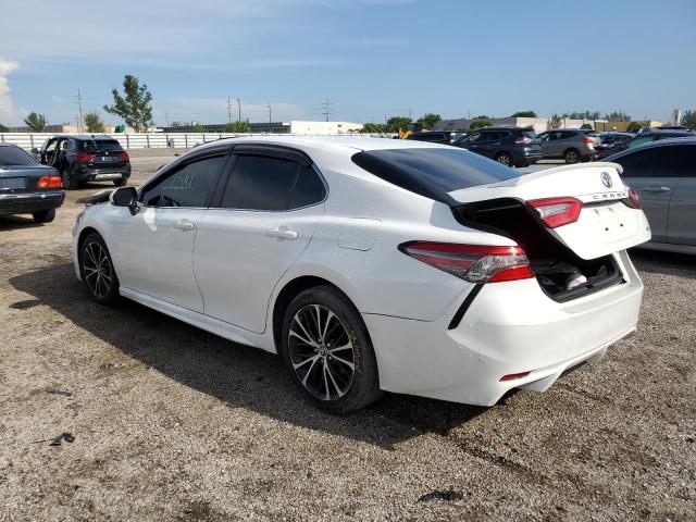 Photo 1 VIN: JTNB11HK6J3051581 - TOYOTA CAMRY L 