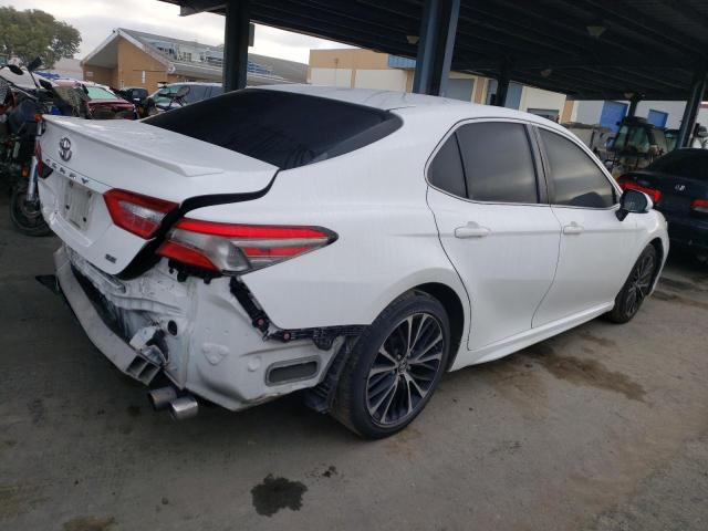 Photo 2 VIN: JTNB11HK7J3003796 - TOYOTA CAMRY L 