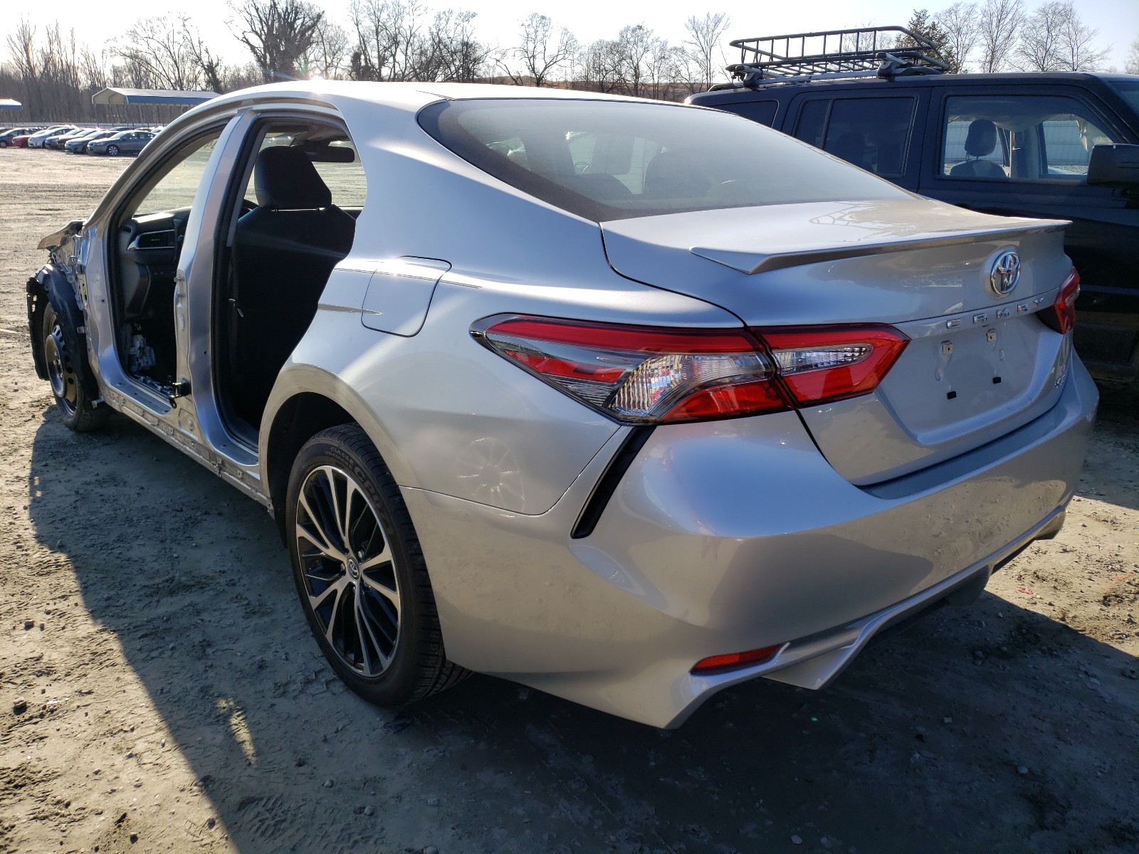 Photo 2 VIN: JTNB11HK7J3016225 - TOYOTA CAMRY L 