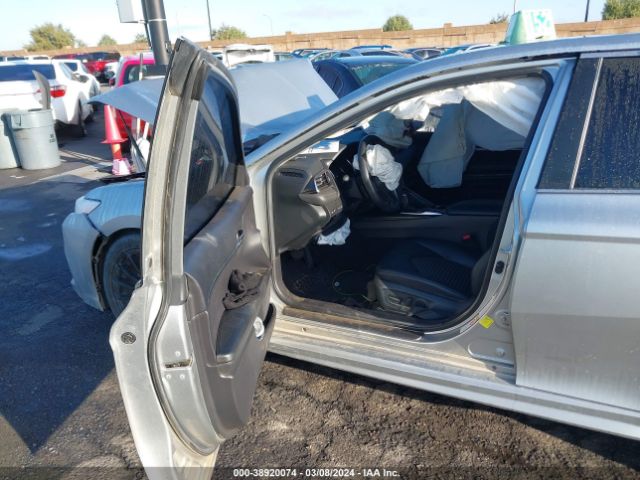 Photo 4 VIN: JTNB11HK7J3016290 - TOYOTA CAMRY 